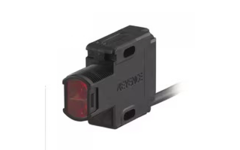 KEYENCE PZ-G61B Threaded mount Retro-reflective Cable Type, NPN