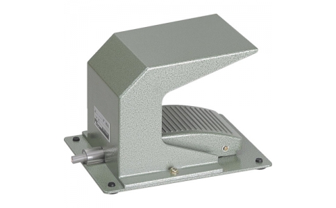 大阪自動電機（株）  OFL-V-M3C  オジデン　フットスイッチ　ＶＦＦ０．７５Ｘ２Ｘ２Ｍ