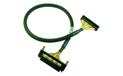 東洋技研（株）  KB40N-4F1H-0.5MB  ＴＯＧＩ　東洋技研　接続ケーブル