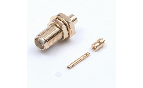 （株）トーコネ  SMA-BJ-1.37AS(AU)  ＴＹＣ　ＳＭＡコネクタバルクヘッドジャック