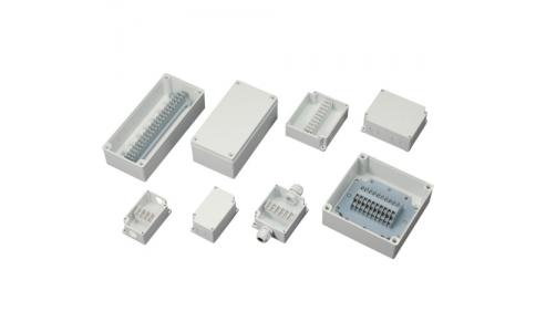 （株）タカチ電機工業  TMB-6P  タカチ　ターミナルボックス