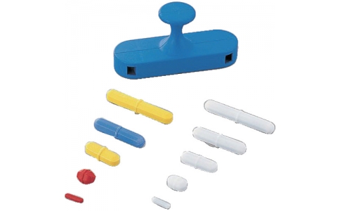 東京理化器械（株）  TFX-15  東京理化　強力撹拌子フットボール型　ＴＦＸー１５　φ６×１５Ｌ　　１個