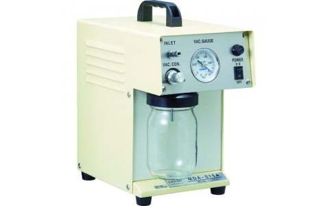 （株）アルバック  MDA-015A  ＵＬＶＡＣ　単相１００Ｖ　ポータブルアスピレーター