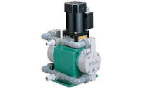 共立機巧（株）  ACF-350V-P  ＫＵＫ　無脈動定量注入ポンプ　ＰＶＣ製　２００（Ｖ）　９０（Ｗ）　屋内型