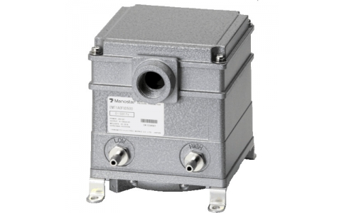 （株）山本電機製作所  EMT1A3FVD200  マノスター　伝送器　ＥＭＴ１Ａ　０－５Ｖ　４線式　２００Ｐａ　ビニル管用