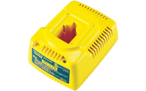 ＤＥＷＡＬＴ社  4902870725747  デウォルト　７．２－１８Ｖニカド急速充電器