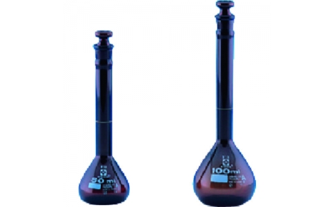 東京硝子器械（株）  371-11-07-37  ＴＧＫ　メスフラスコ　Ｓグレード　茶　２５０ｍＬ