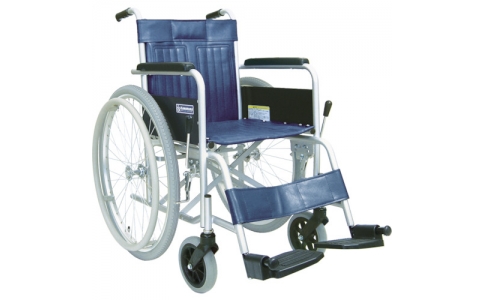 （株）カワムラサイクル  KR-501  カワムラ　スチール製車椅子　座幅４０ＣＭ